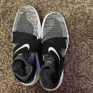 nike sock/athletic shoes